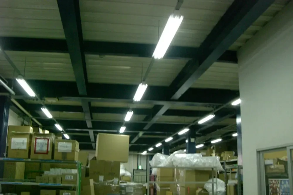LED Tube Case Japan 10